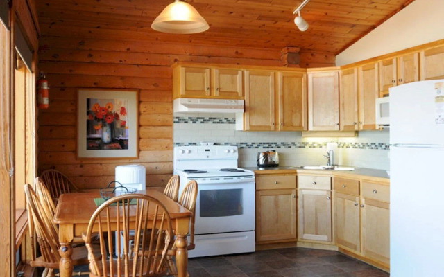 Sandy Beach Lodge