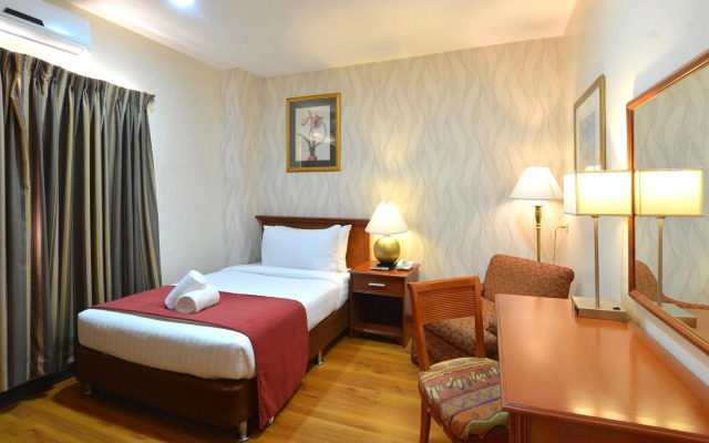 Royal Suites Condotel