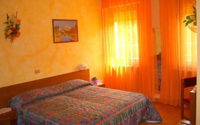 Hotel Sarre