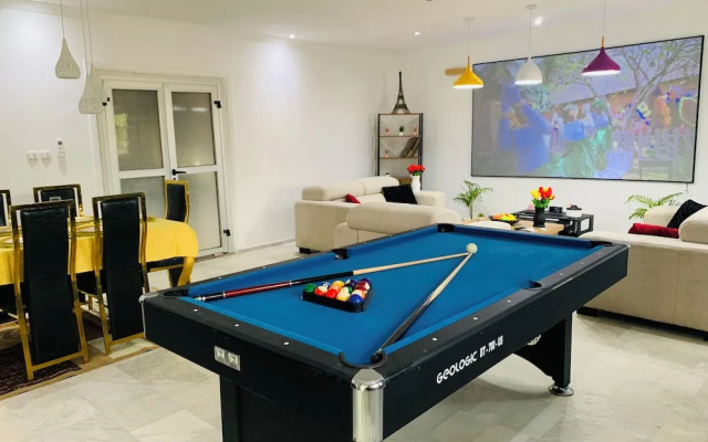 The Penthouse Essentials