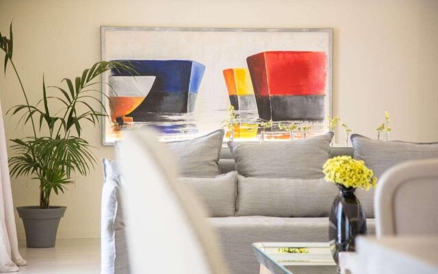 St. George Lycabettus Lifestyle Hotel