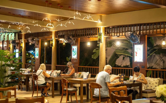 Baan Sailom Resort