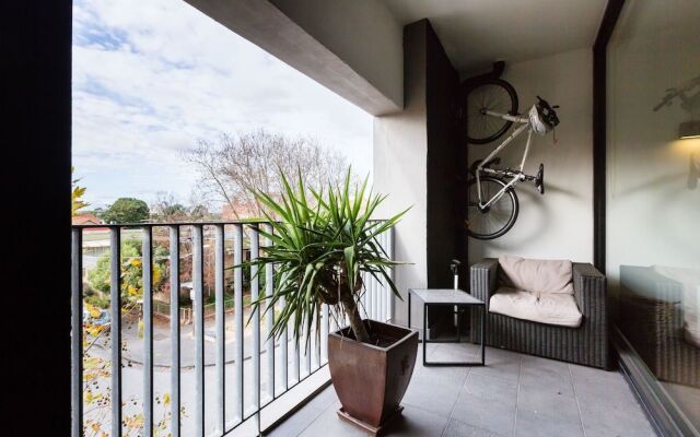 CLEO, 1BDR St.Kilda Apartment
