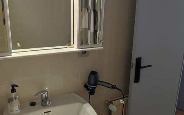 Apartamento en zona céntrica y tranquila.