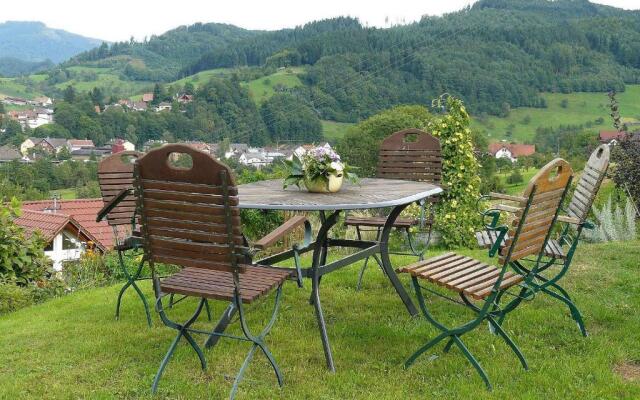 Ferienwohnung Hügelgarten