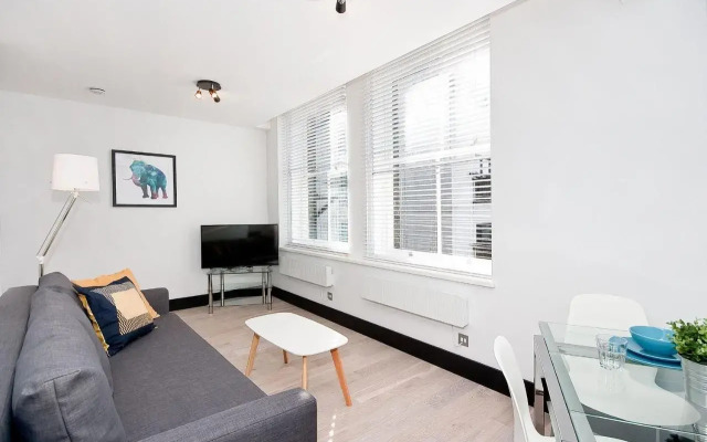Heinze Flat 402 - One Bedroom Fourth Floor Flat by City Living London