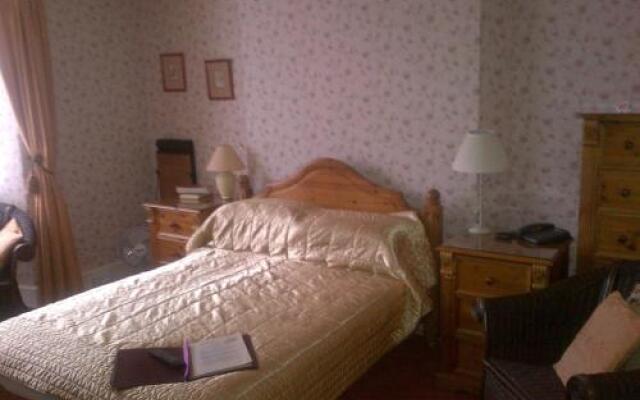 Tal Y Don Hotel
