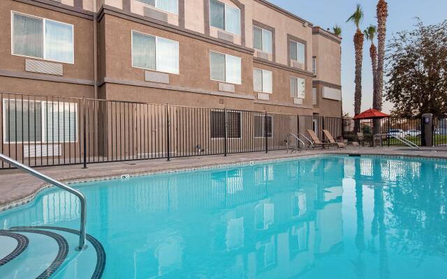 Best Western Plus Villa Del Lago Inn Patterson