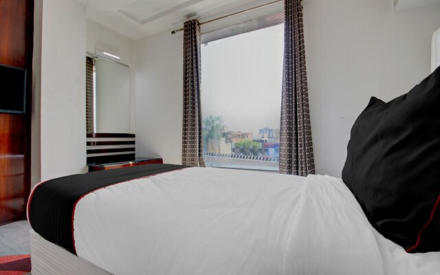 Collection O 135 Hotel Broadway