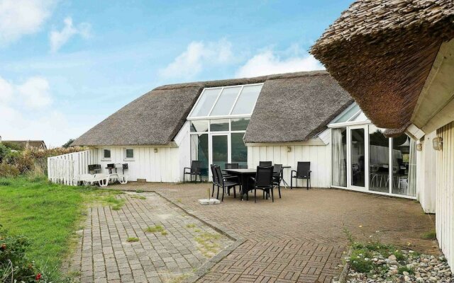 Sprawling Holiday Home With Swimming Pool in Ringkøbing