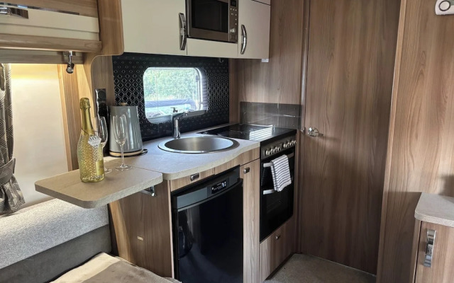 4 Guests - Pet Friendly - Durham Caravan Retreat