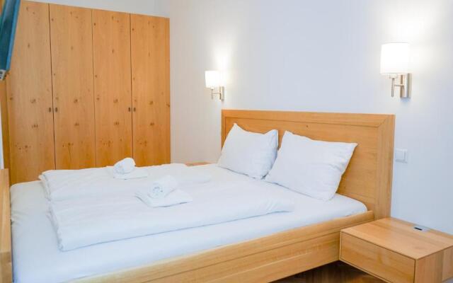 Nadland Apartments B7