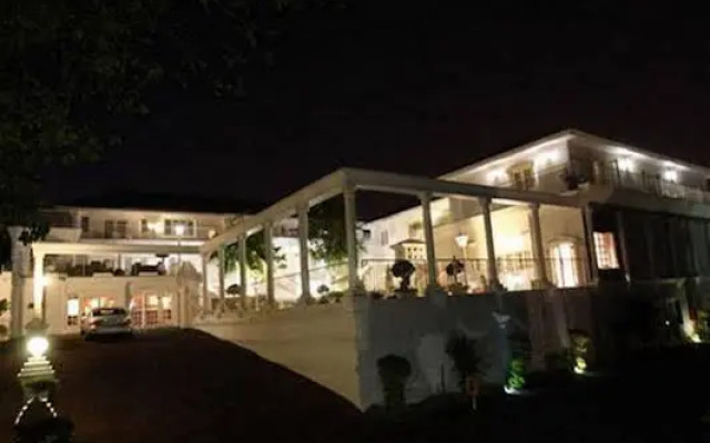 Emakhosini Boutique Hotel