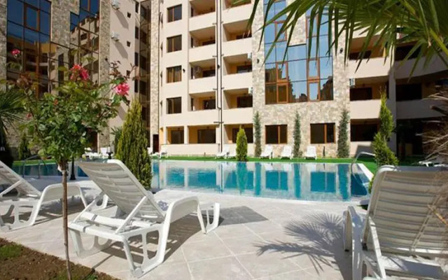 GT Emerald Paradise Apartments