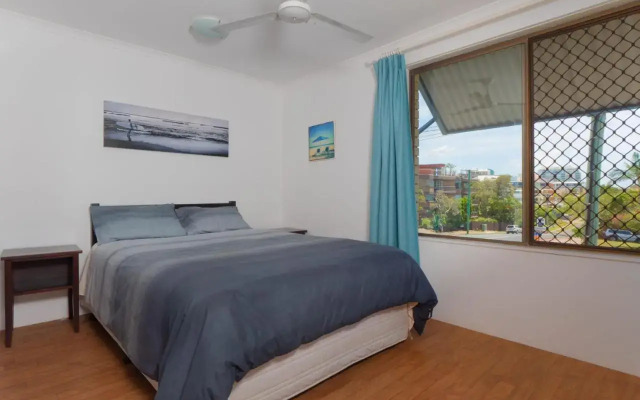 Levuka Unit 12, 14 Moreton Pde