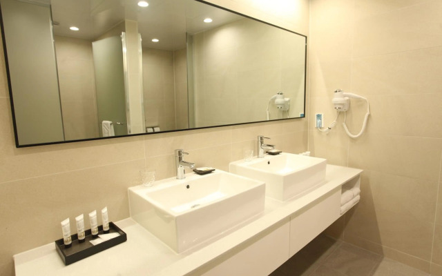 Hotel Skypark Daejeon 1