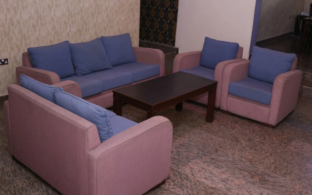 Aliz Ambruz Hotel