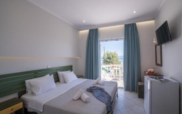 Christina Beachfront Rooms By Hotelius