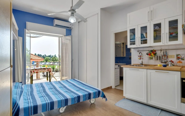 Cozy Studio 50 Meters From The Sea!