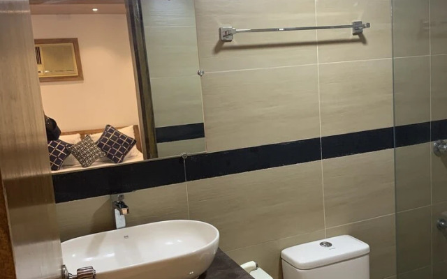 Captivating 2-bed Apartment in Dhaka