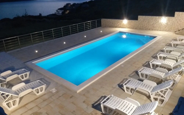 Poolhouse - Close to the sea - A5