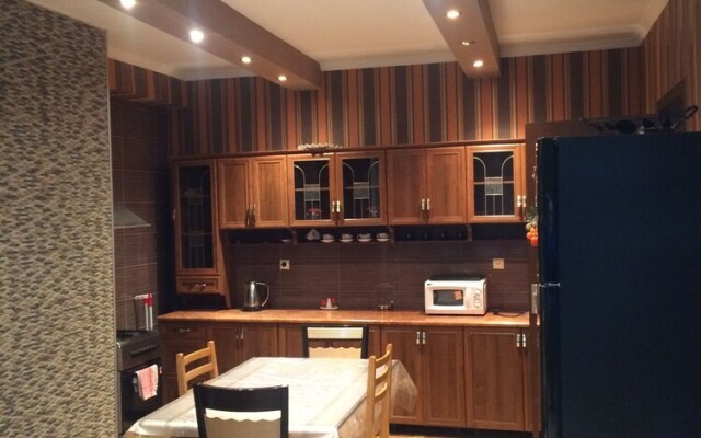 Bachos Apartment