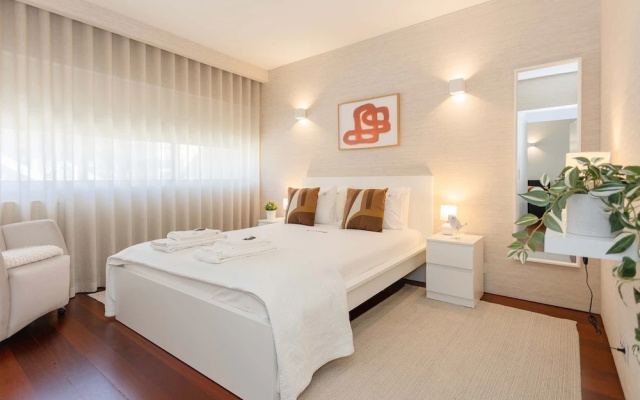 Liiiving in Porto - Foz Seaside Apartment