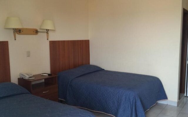 Hostal Marina Real