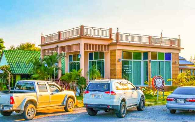 Sanghirun Resort