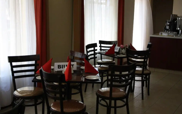 Cresta Botsalo Hotel