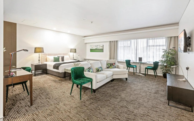 The Colmslie Hotel
