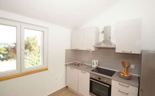 Lovely Holiday Home with Private Swimming Pool in Dalmatia