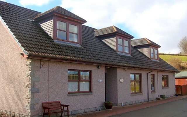 Deveron Lodge B&B Guest House