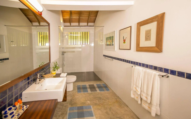 Villa Saffron Hikkaduwa