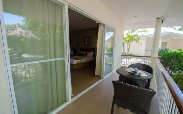 Almont Inland Resort