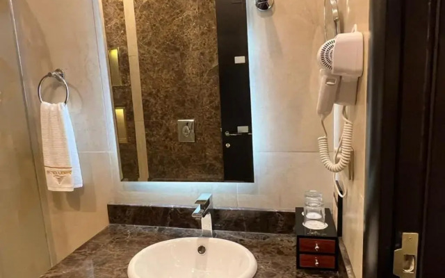 Aman Hotel Suites