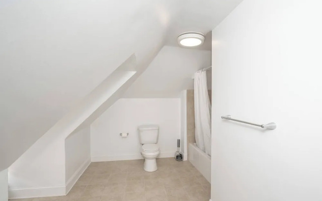 Suites on Main 3