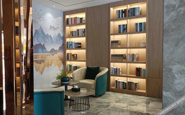 Miya Hotel ( Xiangyang Wuzhou International)