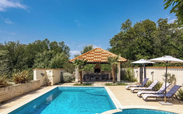 Villa Anna With Private Pool And Garden