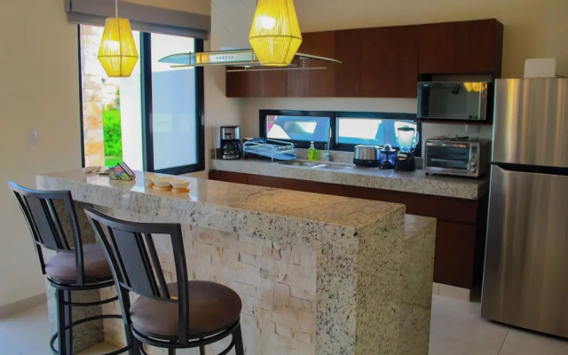 Corcomoran Luxury Beachfront house