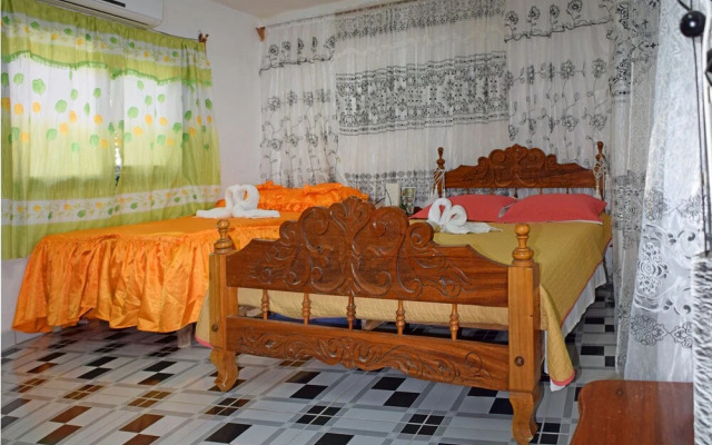 Casa Colonial Villa Victoria