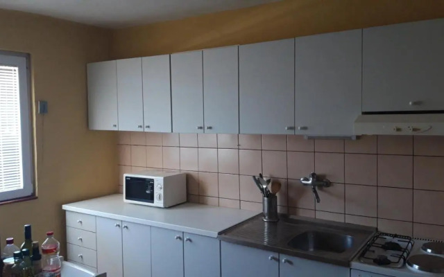 Modern&Cozy Bosnian house with GARDEN+FREE parking
