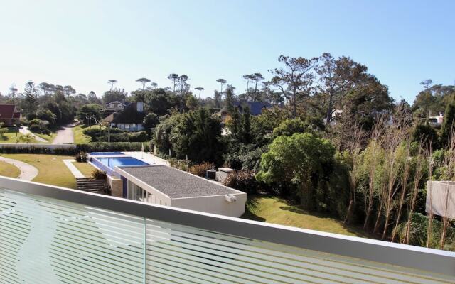 Ocean Front Deluxe Apartment