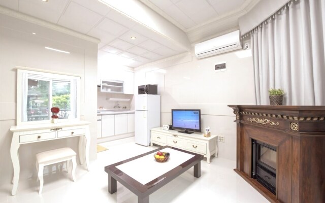 Yeongwol Jangsan Condo