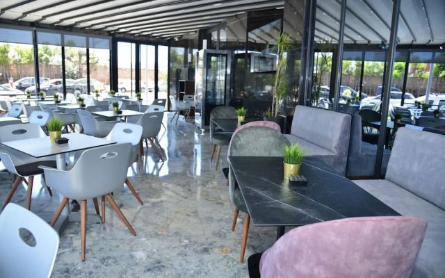 Privilege Oasis Hotel