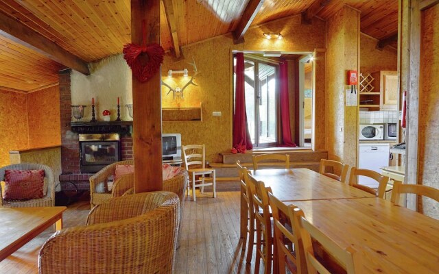 Beautiful Chalet Situated at the Edge of a Wood