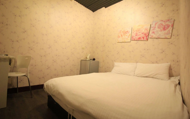 Fengjia Backers Hostel