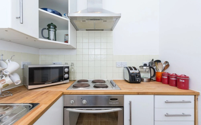 Beautiful City Center 2 Bed Apartment with Park View