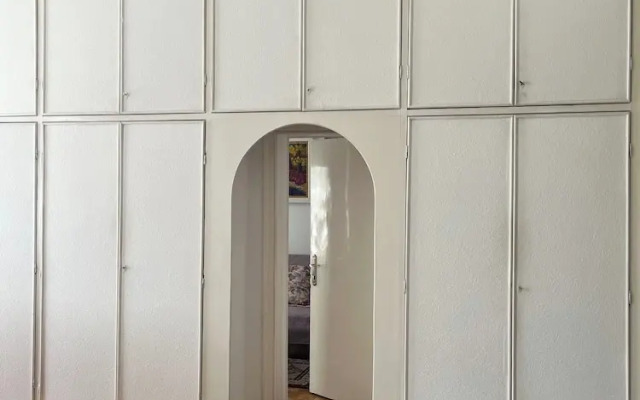 New! Libra Grande Venetian Style Apartment