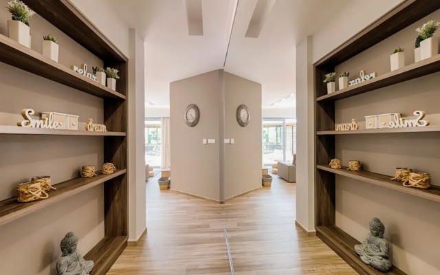 Nastazia Luxury Beach House